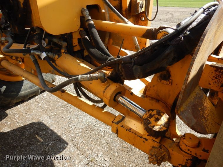 image for item KK9123 2002 Volvo G726  VHP motor grader