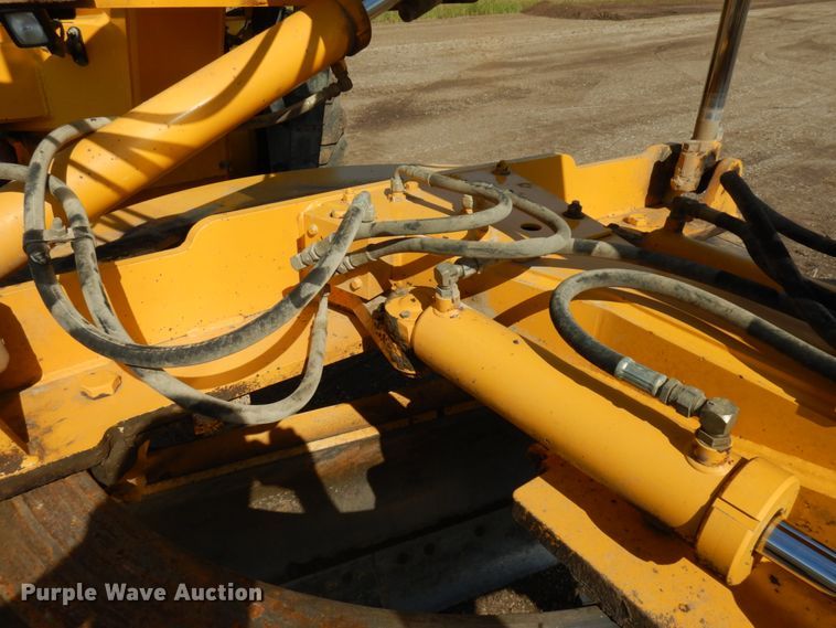 image for item KK9123 2002 Volvo G726  VHP motor grader