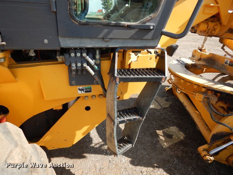 image for item KK9123 2002 Volvo G726  VHP motor grader