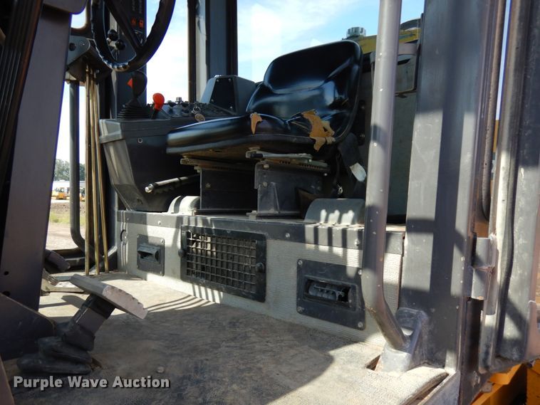 image for item KK9123 2002 Volvo G726  VHP motor grader