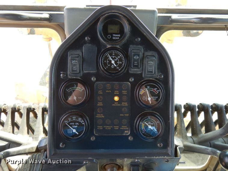 image for item KK9123 2002 Volvo G726  VHP motor grader