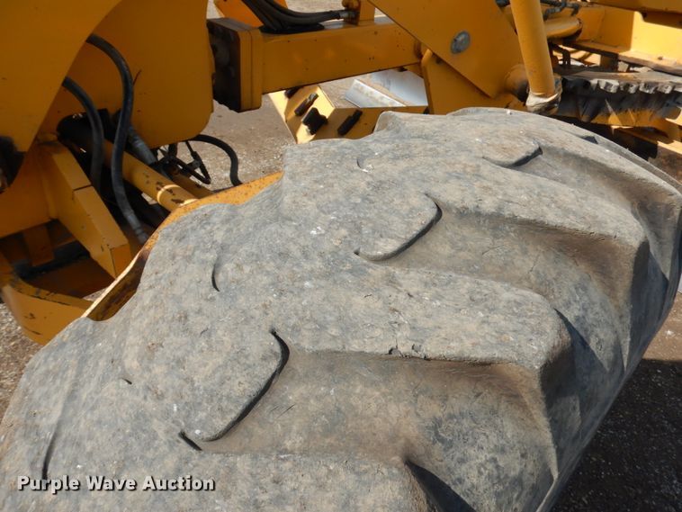 image for item KK9123 2002 Volvo G726  VHP motor grader