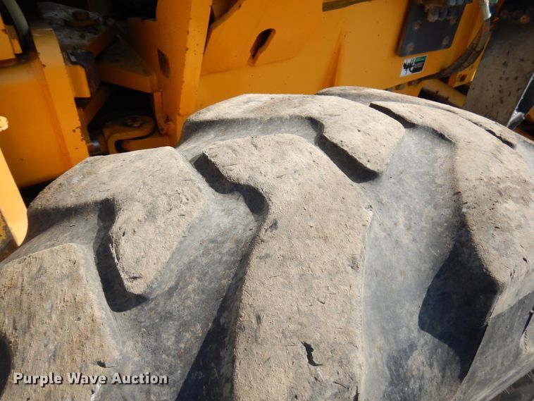 image for item KK9123 2002 Volvo G726  VHP motor grader