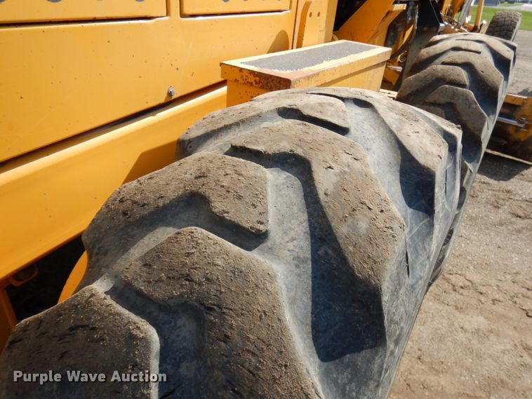 image for item KK9123 2002 Volvo G726  VHP motor grader