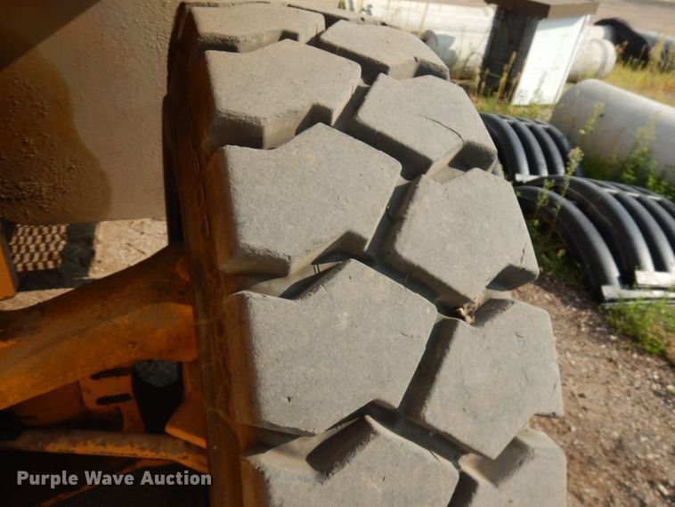 image for item KK9132 Hyster  forklift