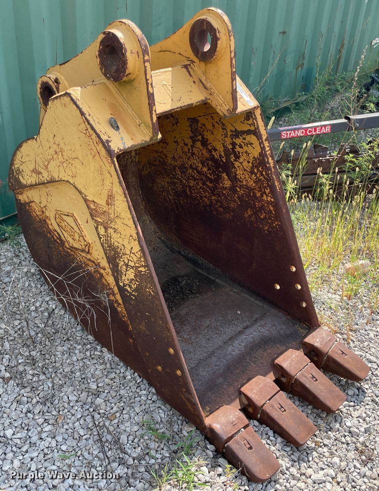 image for item KK9424 Adco 230H180  28" W excavator bucket