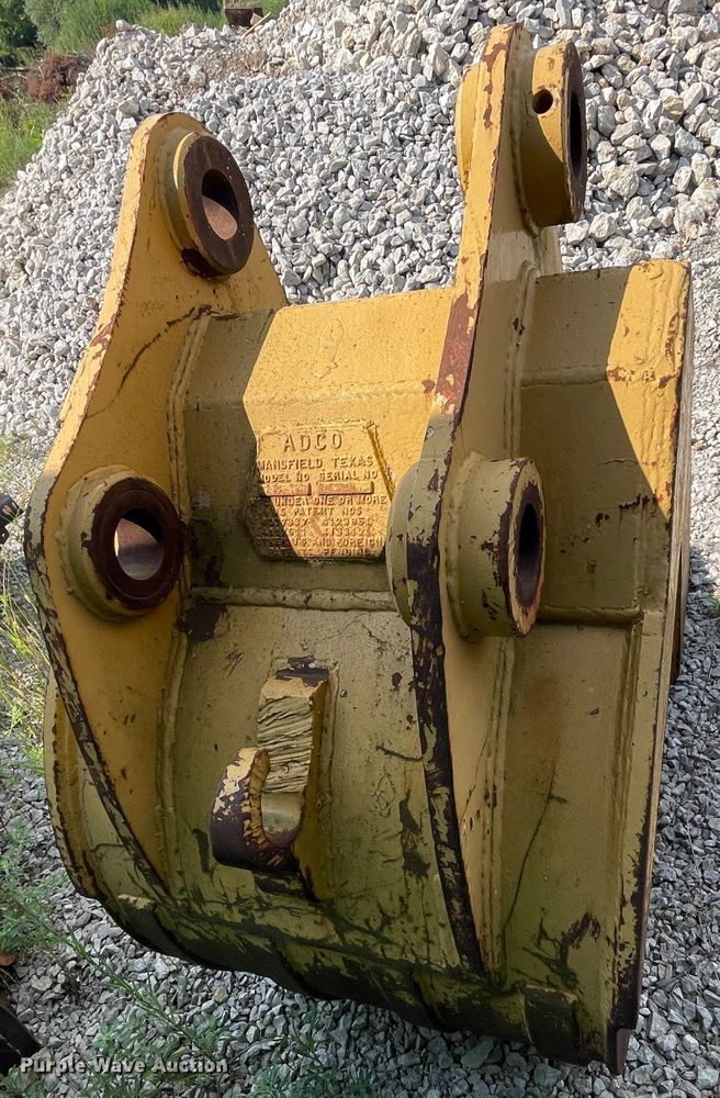 image for item KK9424 Adco 230H180  28" W excavator bucket