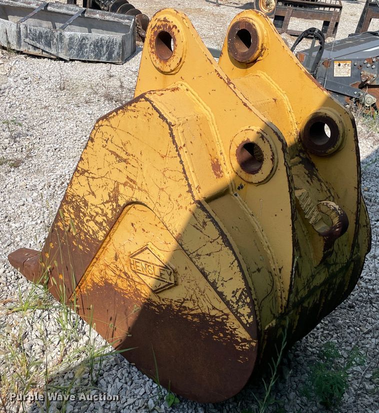 image for item KK9424 Adco 230H180  28" W excavator bucket