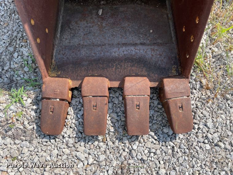 image for item KK9424 Adco 230H180  28" W excavator bucket