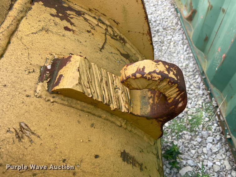 image for item KK9424 Adco 230H180  28" W excavator bucket