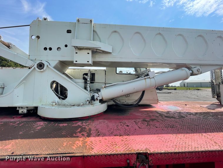 image for item KK9430 1981 FMC Link-Belt  crane