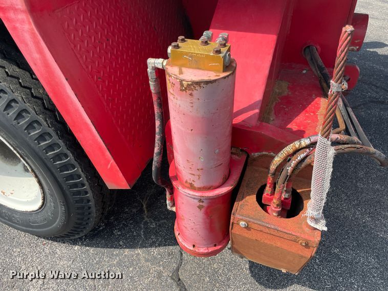 image for item KK9430 1981 FMC Link-Belt  crane