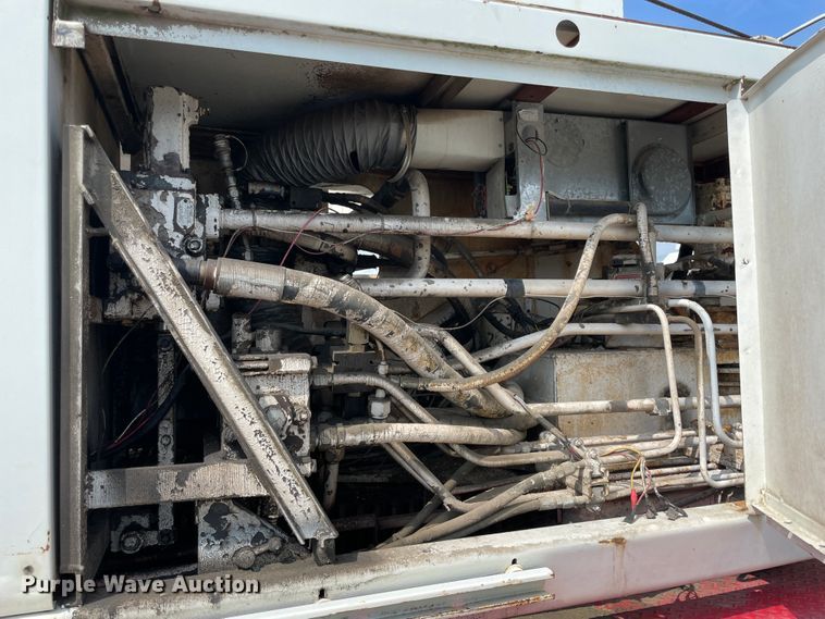 image for item KK9430 1981 FMC Link-Belt  crane