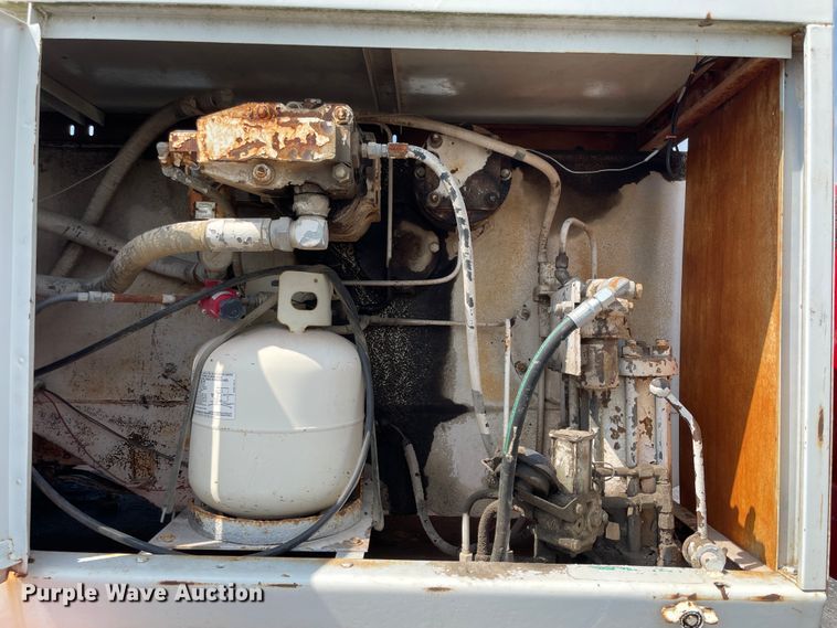 image for item KK9430 1981 FMC Link-Belt  crane