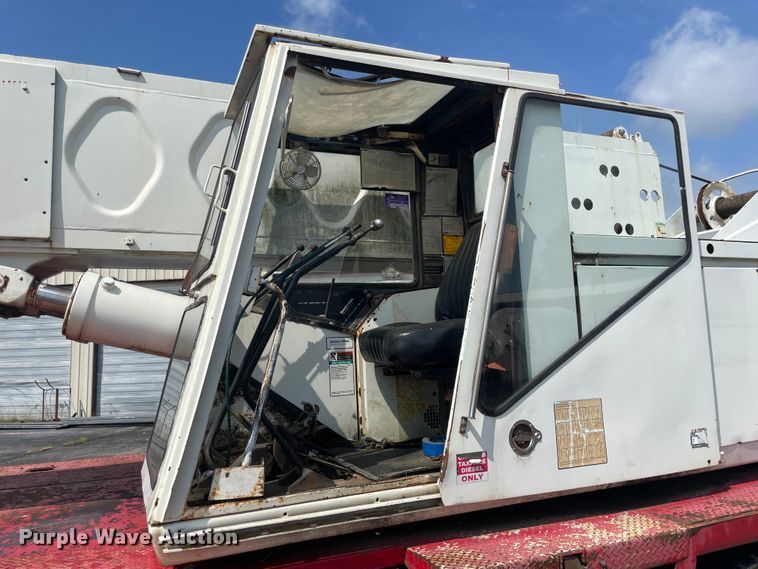 image for item KK9430 1981 FMC Link-Belt  crane