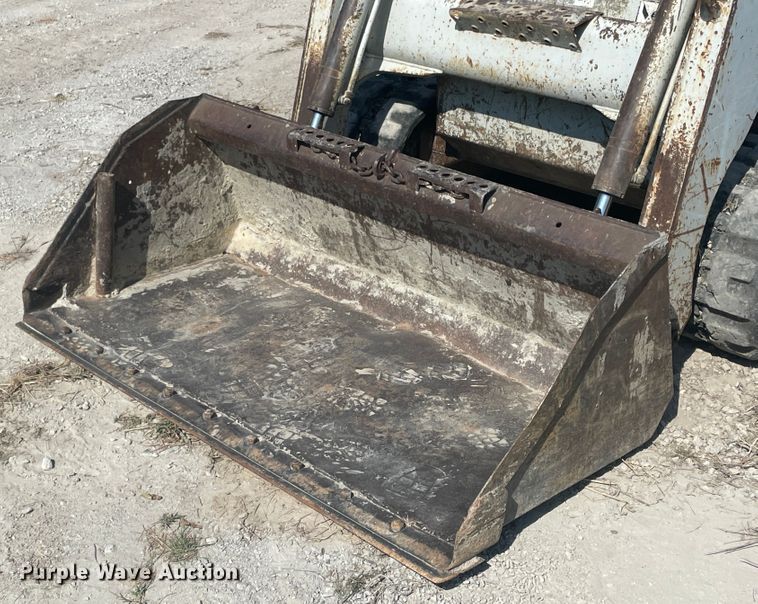 image for item KK9449 1999 Takeuchi TL126  tracked skid steer loader