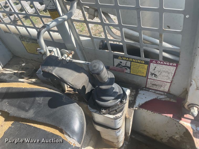image for item KK9449 1999 Takeuchi TL126  tracked skid steer loader