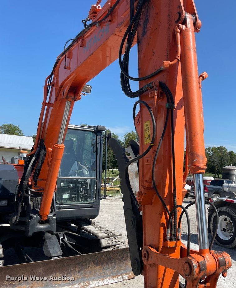 image for item KK9450 2013 Hitachi ZX85USBLC-3  mini excavator