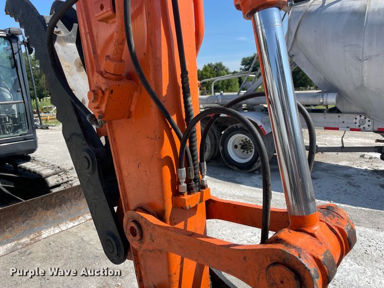 image for item KK9450 2013 Hitachi ZX85USBLC-3  mini excavator