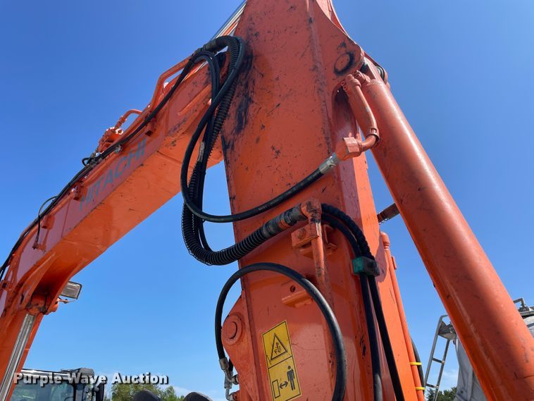 image for item KK9450 2013 Hitachi ZX85USBLC-3  mini excavator