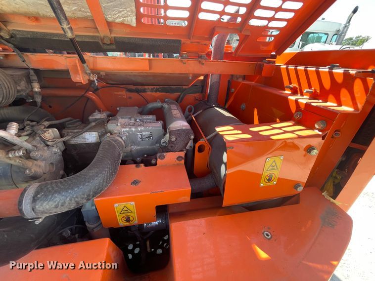 image for item KK9450 2013 Hitachi ZX85USBLC-3  mini excavator