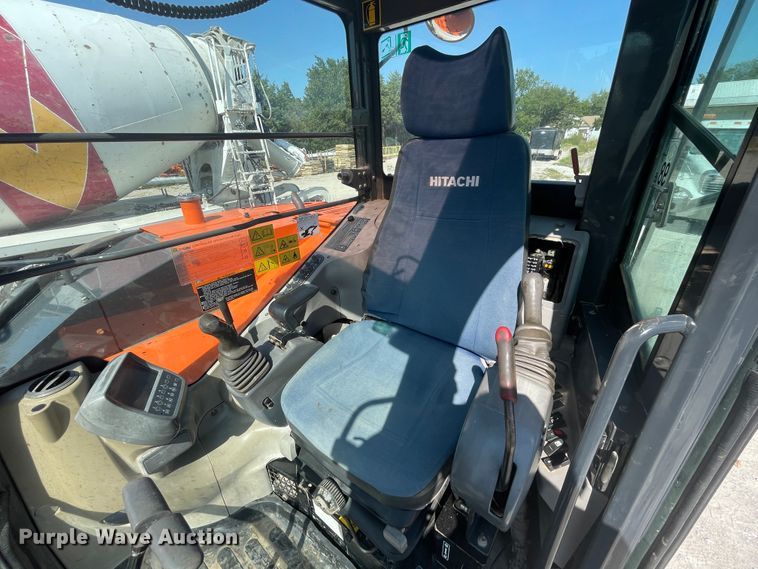 image for item KK9450 2013 Hitachi ZX85USBLC-3  mini excavator