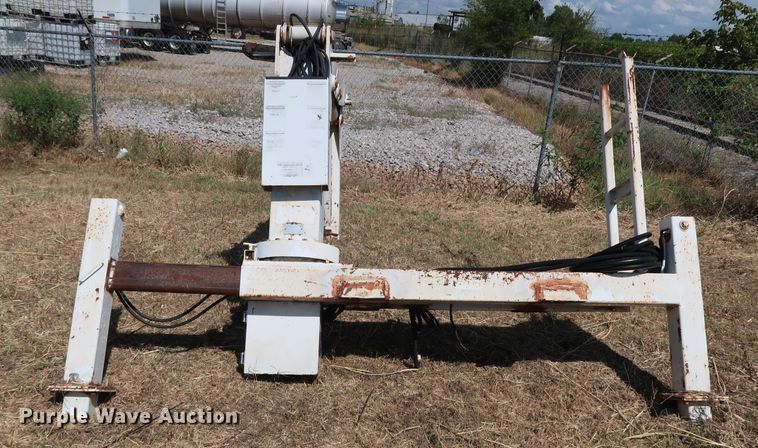 image for item KQ9774 1998 Stellar 320  crane