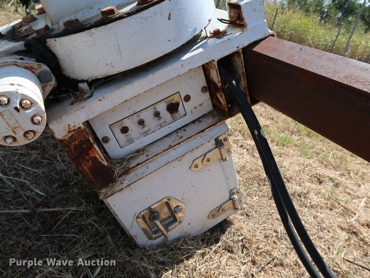 image for item KQ9774 1998 Stellar 320  crane