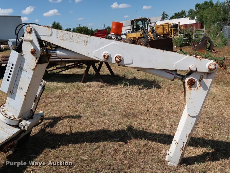 image for item KQ9774 1998 Stellar 320  crane