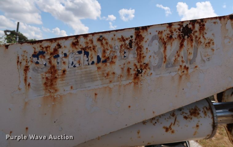 image for item KQ9774 1998 Stellar 320  crane