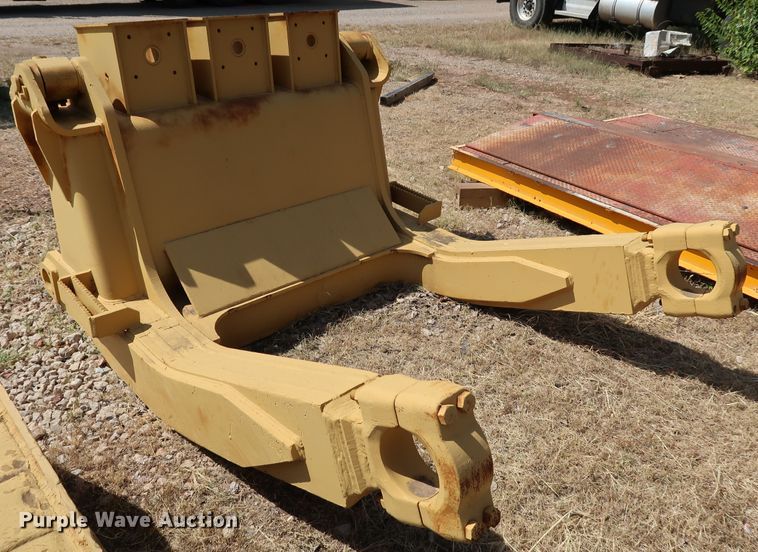 image for item KQ9776 Caterpillar D10N  dozer blade and counter weights