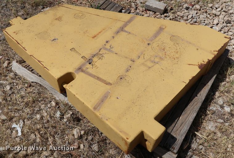 image for item KQ9776 Caterpillar D10N  dozer blade and counter weights