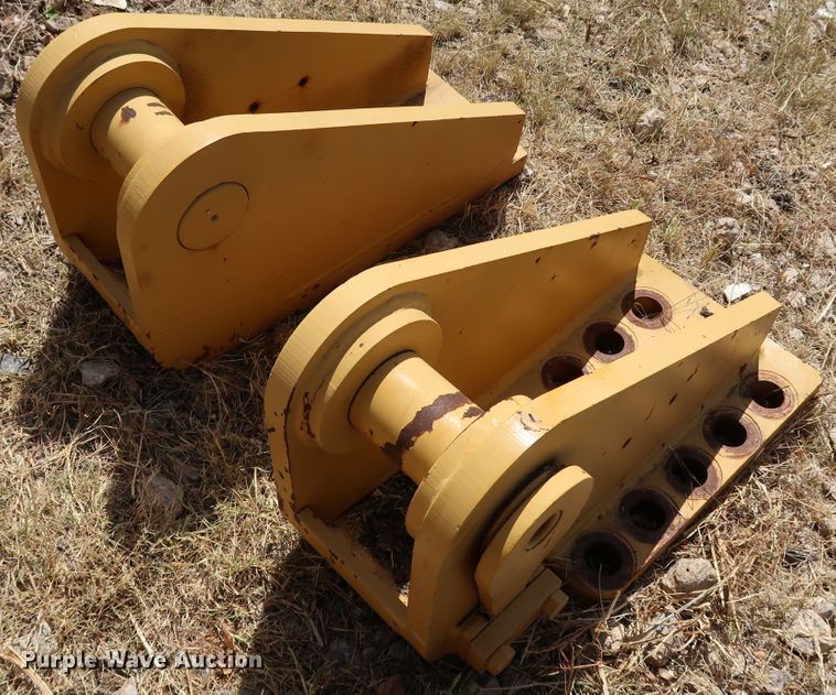 image for item KQ9776 Caterpillar D10N  dozer blade and counter weights