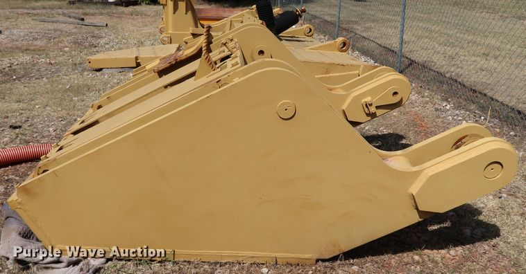 image for item KQ9776 Caterpillar D10N  dozer blade and counter weights