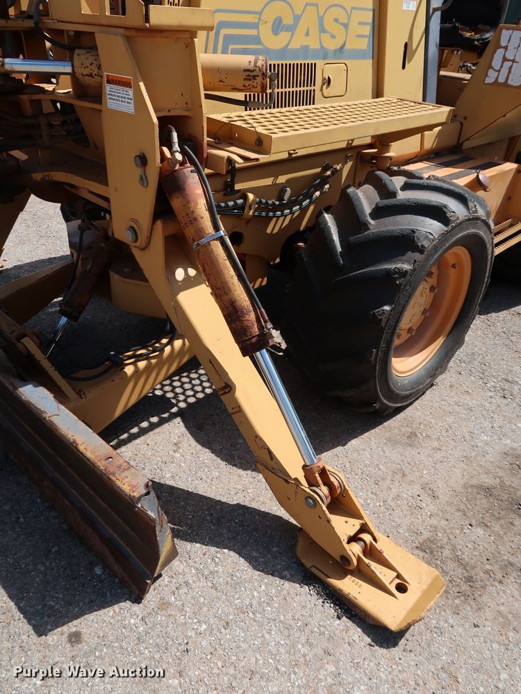 image for item KQ9778 Case 860  trencher