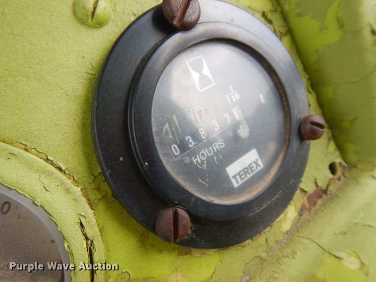 image for item KU9319 1970 Terex 82-40  dozer