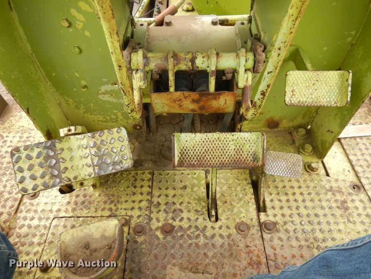 image for item KU9320 Terex 82-30  dozer