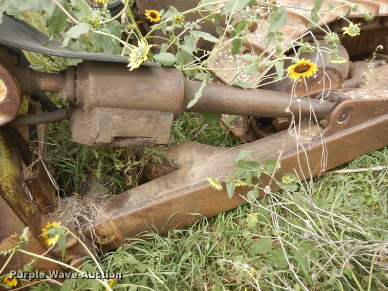 image for item KU9320 Terex 82-30  dozer