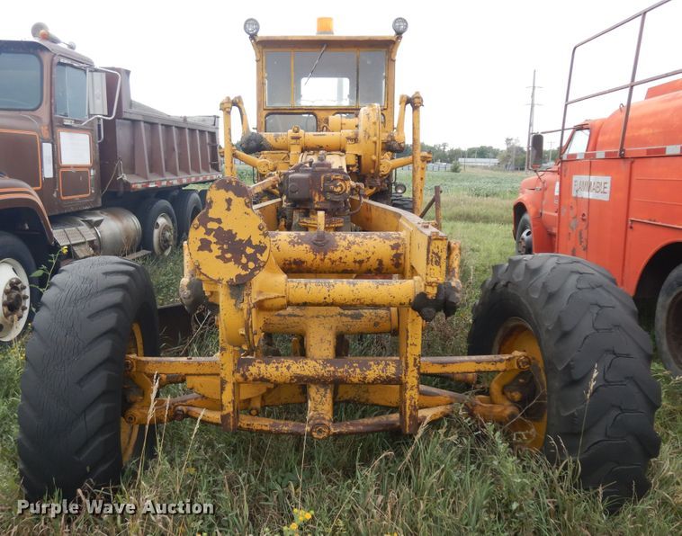 image for item KU9321 Caterpillar  rigid frame motor grader