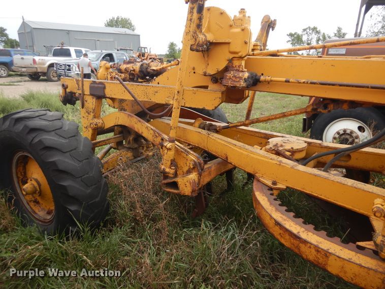 image for item KU9321 Caterpillar  rigid frame motor grader