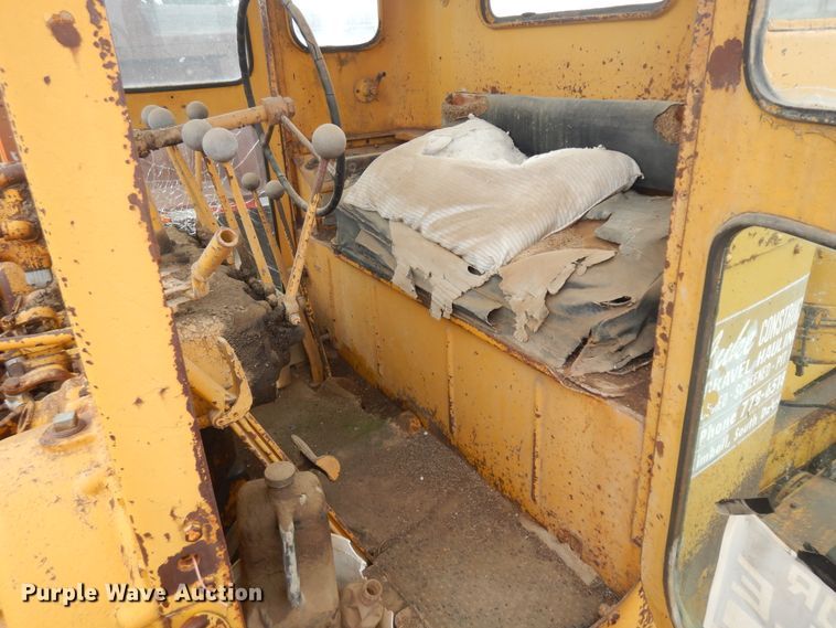 image for item KU9321 Caterpillar  rigid frame motor grader