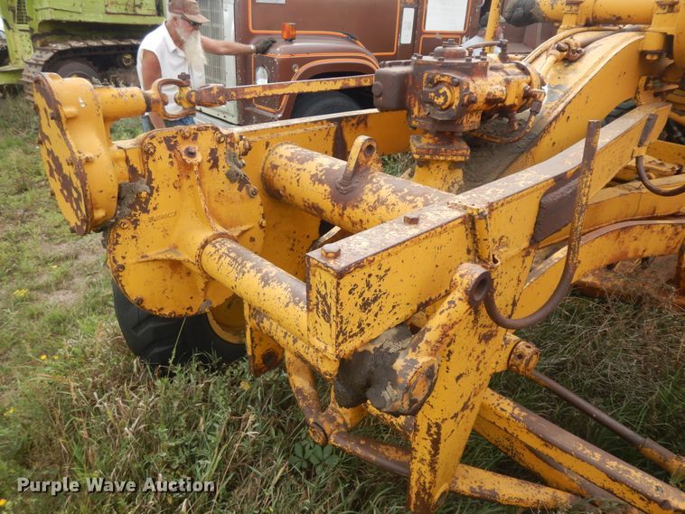 image for item KU9321 Caterpillar  rigid frame motor grader