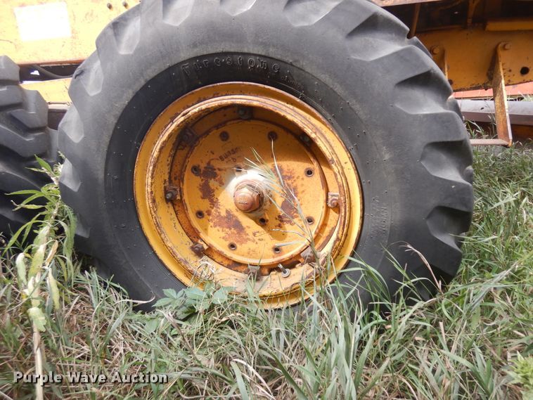 image for item KU9321 Caterpillar  rigid frame motor grader