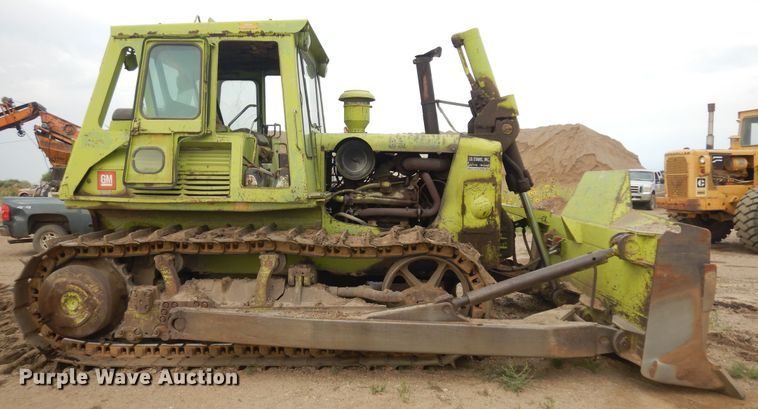 image for item KU9323 1975 Terex 82-30B  dozer