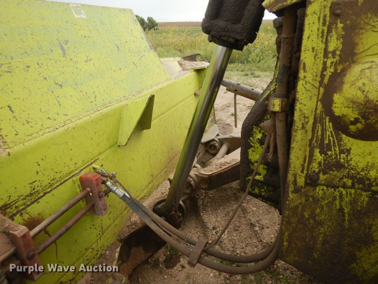 image for item KU9323 1975 Terex 82-30B  dozer