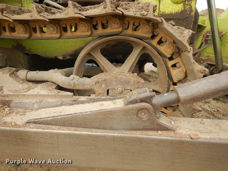 image for item KU9323 1975 Terex 82-30B  dozer