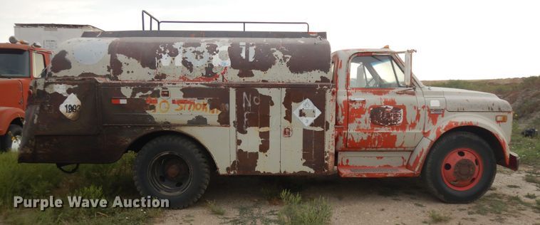 image for item KU9326 1972 Chevrolet C50  fuel truck