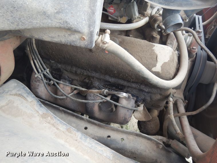 image for item KU9326 1972 Chevrolet C50  fuel truck