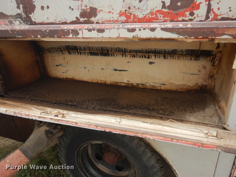 image for item KU9326 1972 Chevrolet C50  fuel truck