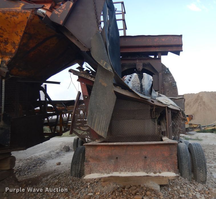 image for item KU9328 Portec 360-S  triple roll crusher plant
